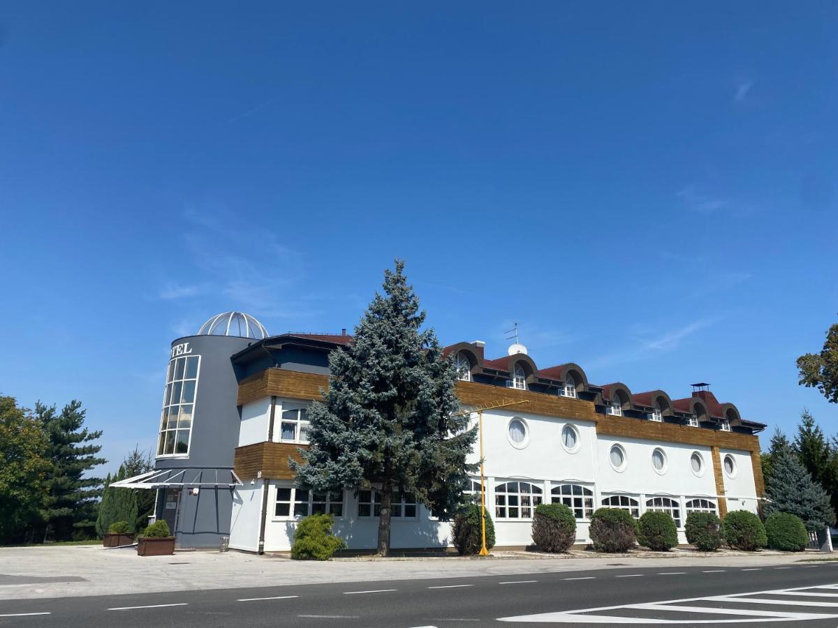 Hotel Lagus Gornji Kneginec Kültér fotó